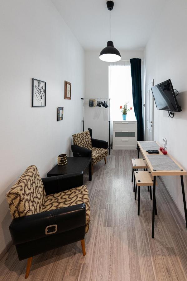 King Seventeen Homes * Budapeste